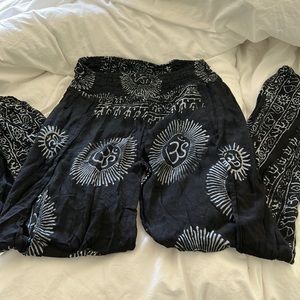OM beach pants